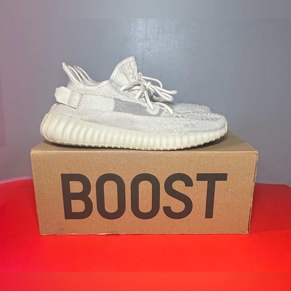 Size 10 - adidas Yeezy Boost 350 V2 Low Bone